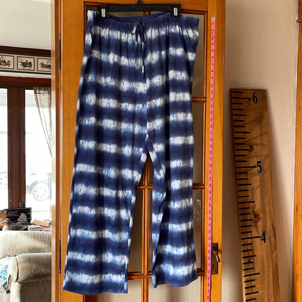 Knit pajama pants. Tie dye.